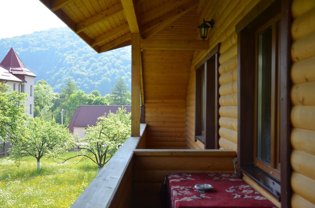 Appartamento Rosinka Jaremče Esterno foto