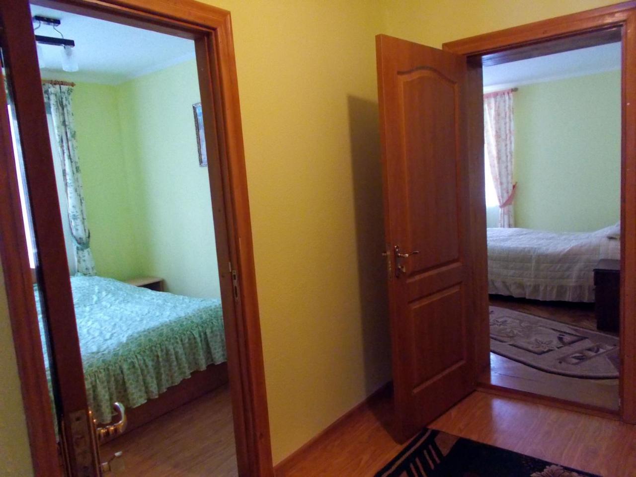 Appartamento Rosinka Jaremče Esterno foto